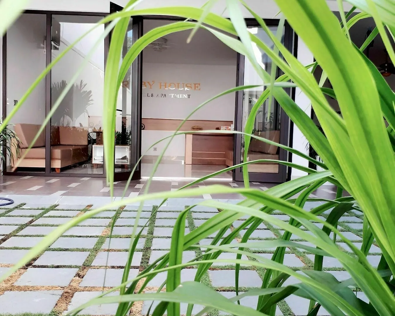 Ruby House Hotel And Apartment Da Nang